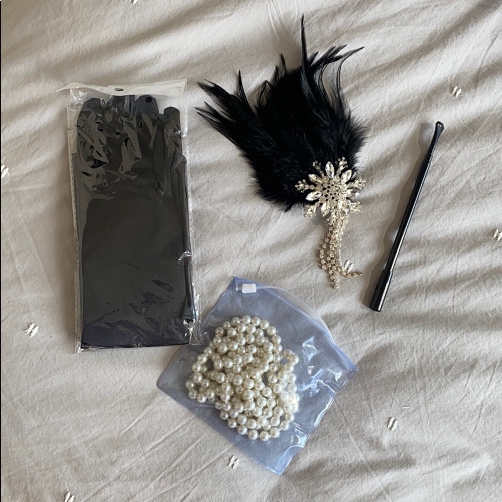 Flapper accessories